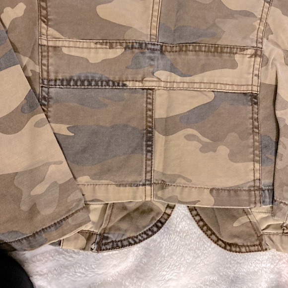 Faded Glory camo jeans jacket size 8/10 M - Picture 4 of 7